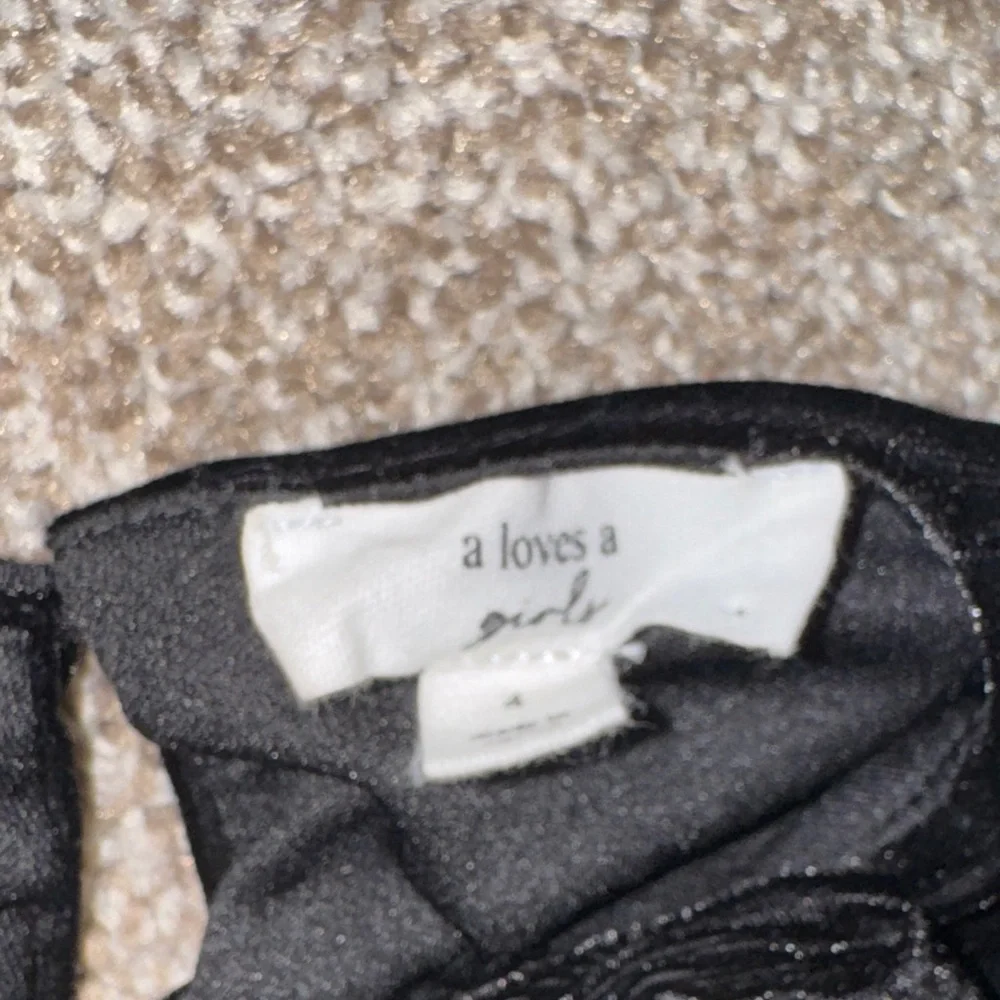 A Loves A Black Velvet Bow Kids Formal Dress Size 4 - Picture 6 of 8